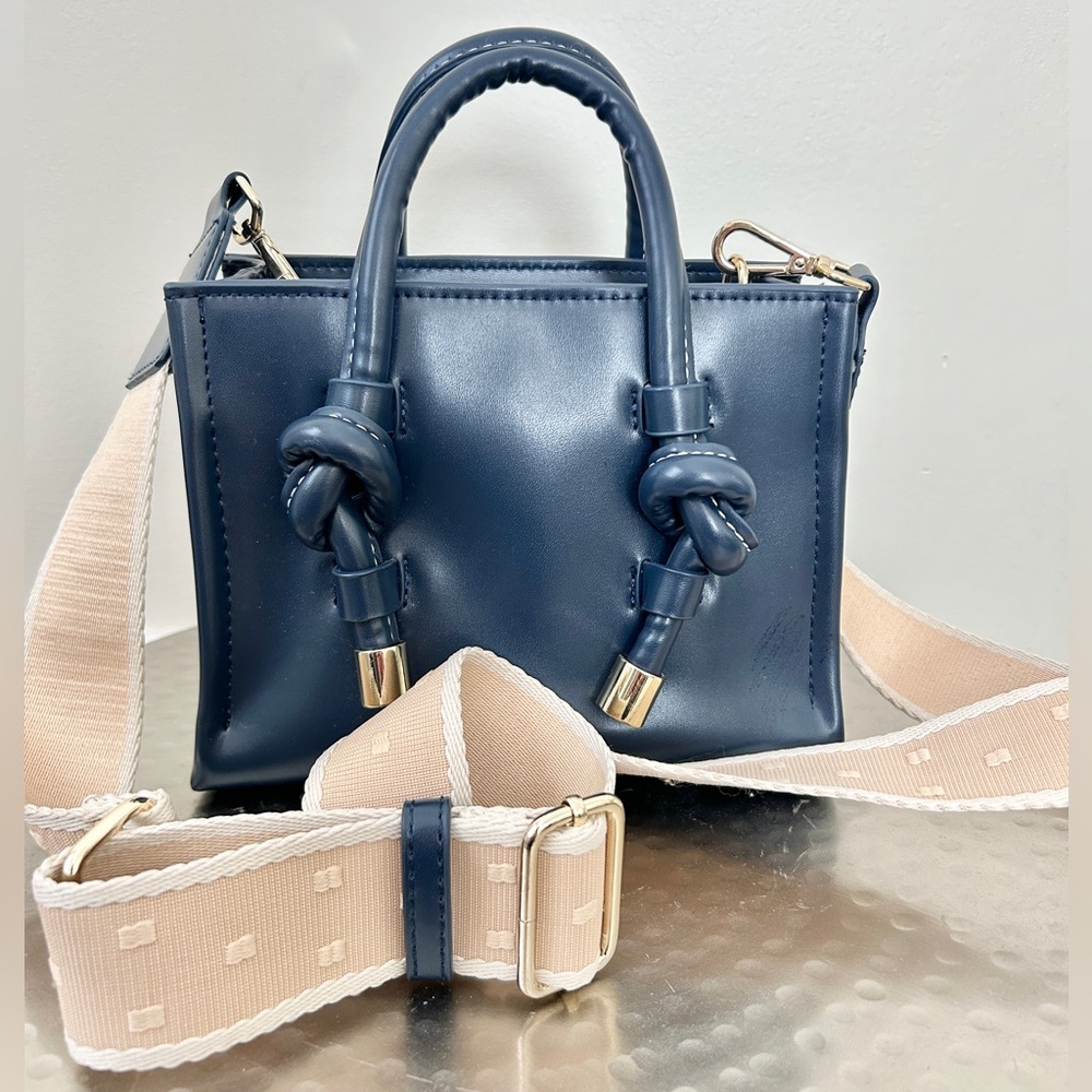 Zara Navy Mini Bag - Picture 2 of 12